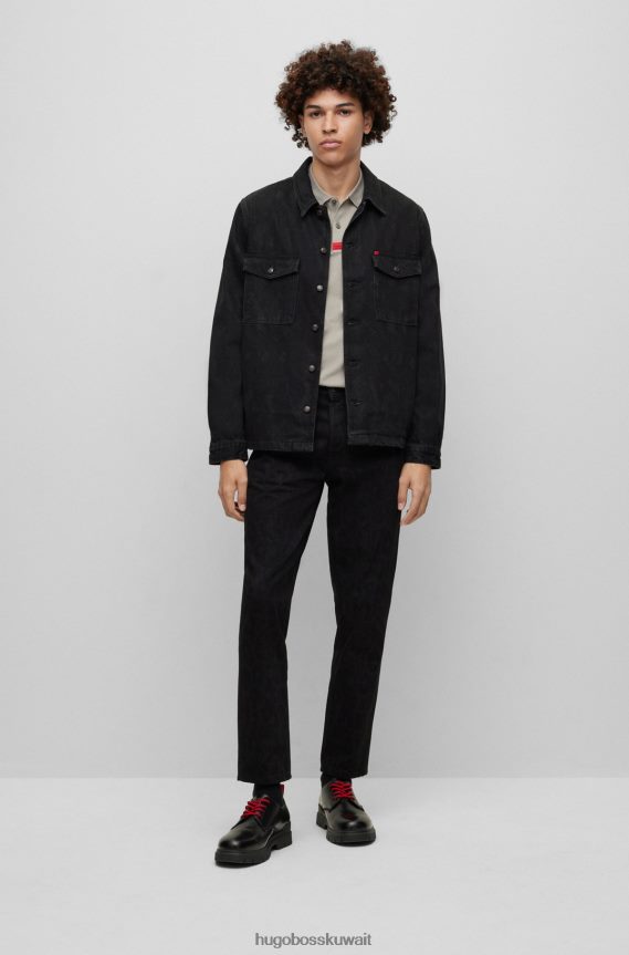 4TFNJN4438 أسود Hugo Boss قميص هوغو أسود كبير الحجم مصنوع من قماش الدنيم بطبعة جاليون