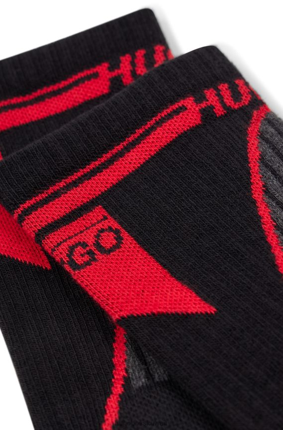 4TFNJN4489 أسود Hugo Boss جوارب هوغو قصيرة من مزيج القطن العضوي مع شعار كبسولة باللون الأسود