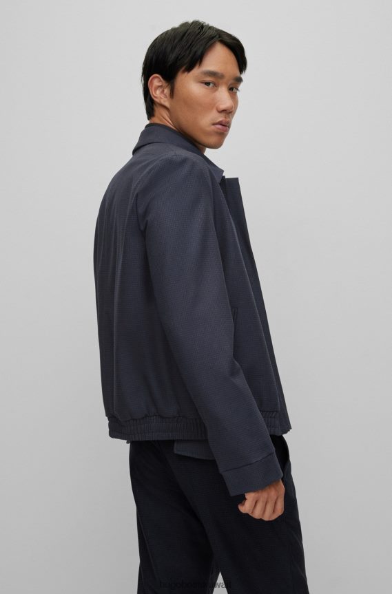 4TFNJN4517 أزرق غامق Hugo Boss سترة هوغو زرقاء داكنة بقصة ضيقة على شكل قميص مصنوعة من قماش عالي الأداء