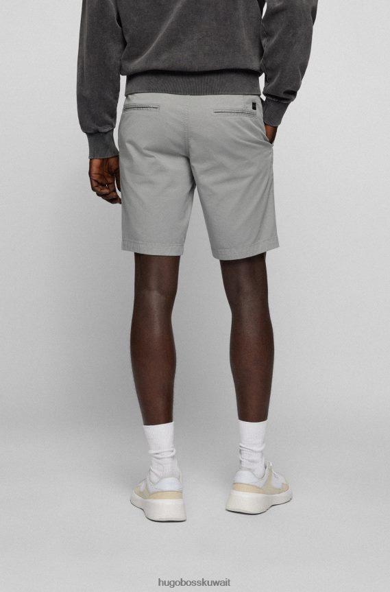 4TFNJN4584 رمادي Hugo Boss شورت رمادي بقصة ضيقة من نسيج التويل القطني المطاطي