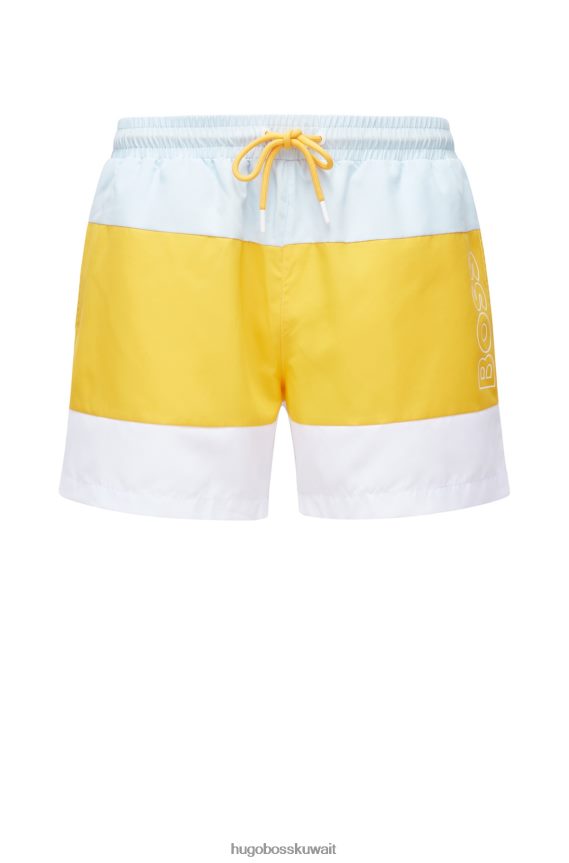 4TFNJN4602 أصفر فاتح Hugo Boss شورت سباحة مصنوع من مواد معاد تدويرها مع شريط ملون باللون الأصفر الفاتح