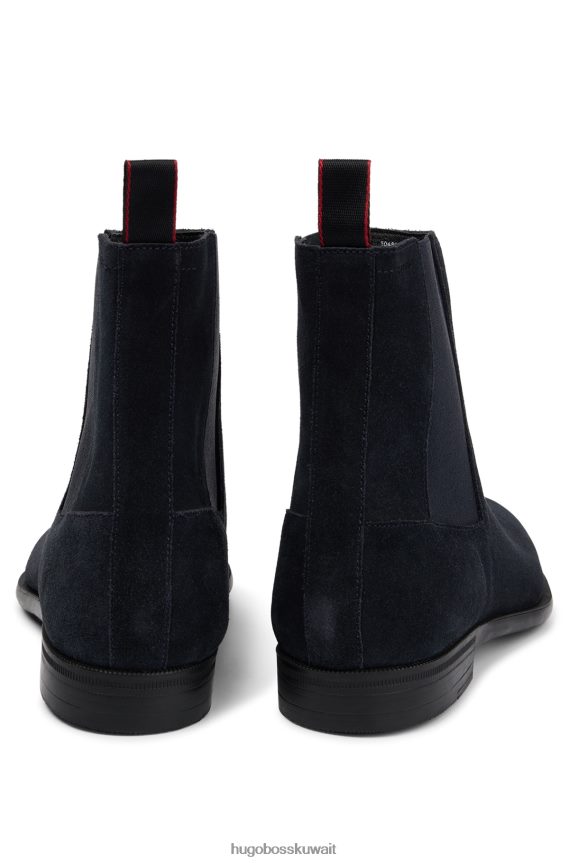4TFNJN4779 أزرق غامق Hugo Boss حذاء تشيلسي من جلد الغزال هوغو مع نعل خارجي مطاطي وتفاصيل الشعار باللون الأزرق الداكن