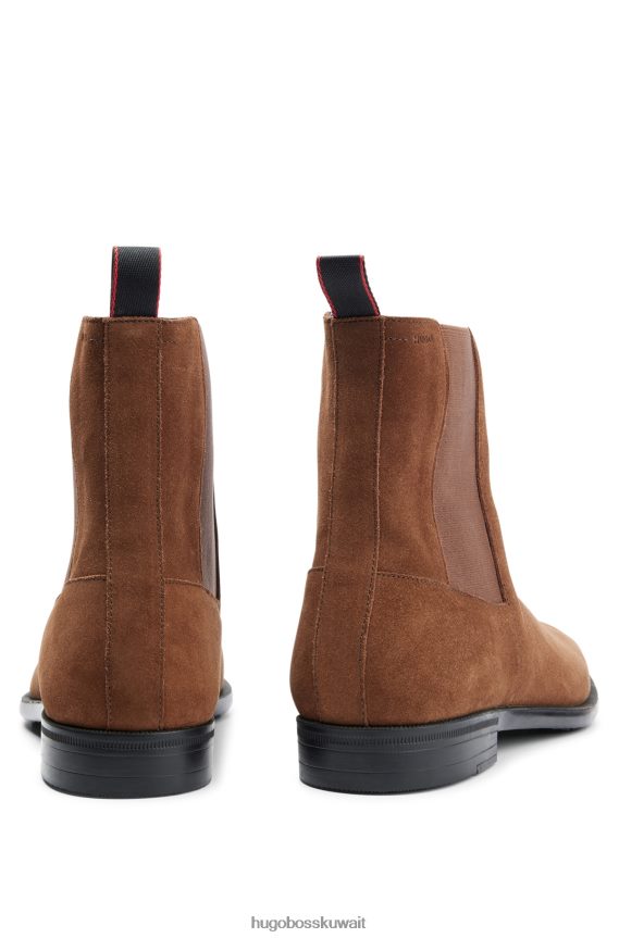 4TFNJN4780 بني Hugo Boss حذاء تشيلسي من الجلد السويدي مع نعل خارجي مطاطي وشعار هوغو بني