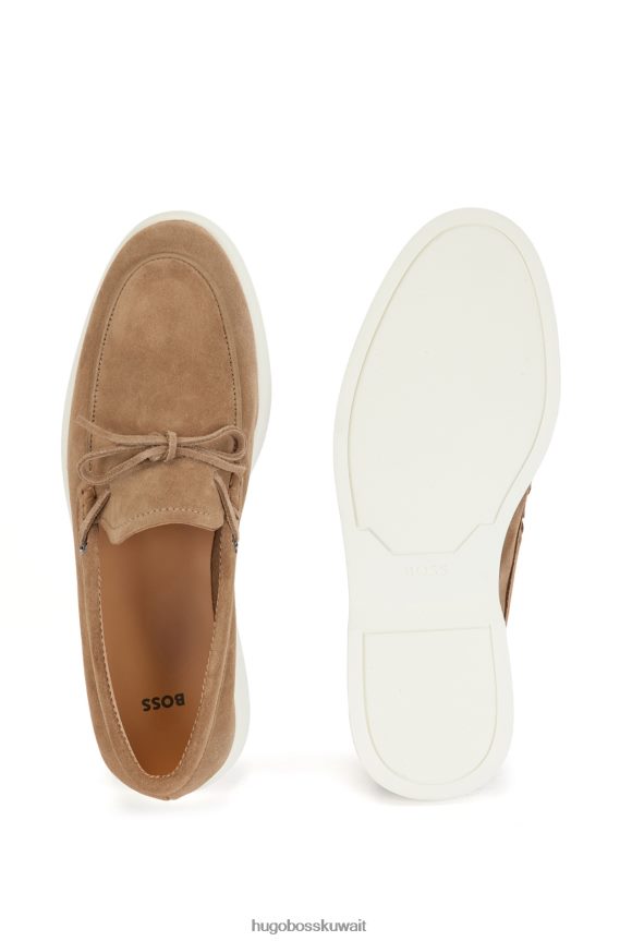 4TFNJN4829 البني الفاتح Hugo Boss حذاء موكاسين من جلد الغزال مزين بأربطة باللون البني الفاتح