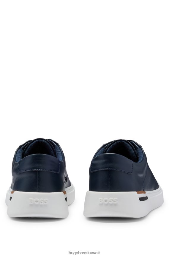 4TFNJN4836 أزرق غامق Hugo Boss حذاء رياضي باللون الأزرق الداكن مع كعب هوغو مخطط