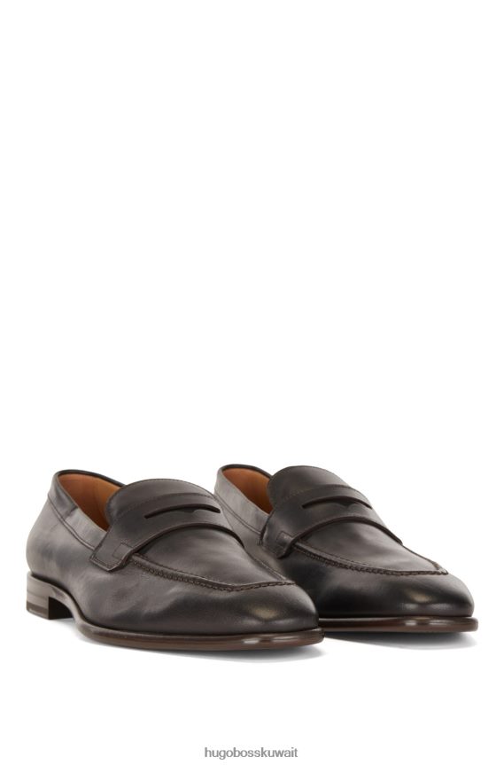 4TFNJN4902 بني غامق Hugo Boss حذاء لوفر من الجلد باللون البني الداكن من Hugo مصنوع في إيطاليا مع زخرفة مخططة مميزة