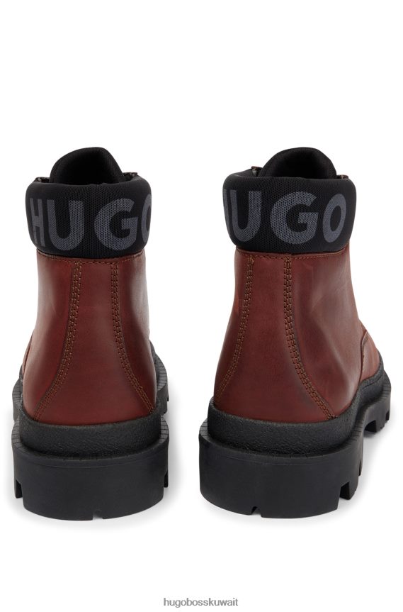 4TFNJN4913 بني Hugo Boss حذاء نصف طويل بياقة تحمل العلامة التجارية مصنوع من جلد هوغو البني