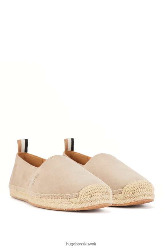 4TFNJN4950 اللون البيج Hugo Boss أحذية قماشية من جلد الغزال مع شعار emed