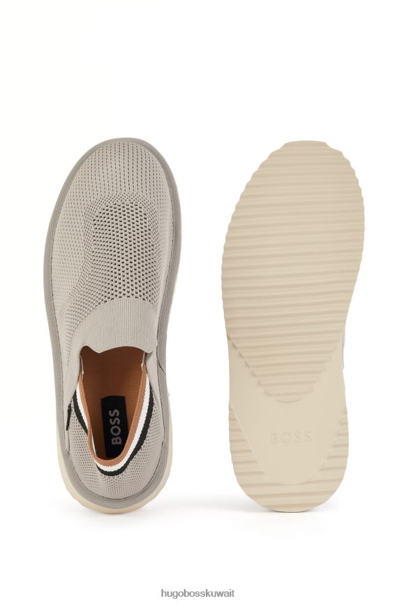 4TFNJN4956 رمادي فاتح Hugo Boss نعال محبوكة بكعب قابل للطي بشريط مميز باللون الرمادي الفاتح