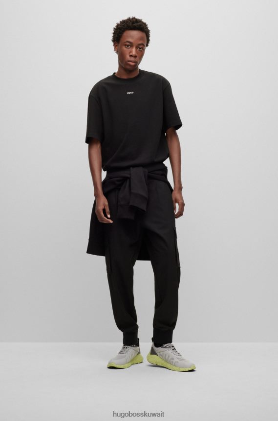 4TFNJN5035 رمادي فاتح Hugo Boss حذاء رياضي بجزء علوي شبكي مع تفاصيل زخرفية عاكسة باللون الرمادي الفاتح