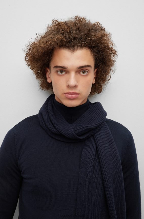 4TFNJN5055 أزرق غامق Hugo Boss وشاح من مزيج الصوف المضلع باللون الأزرق الداكن مع شعار هوغو باللون الأحمر