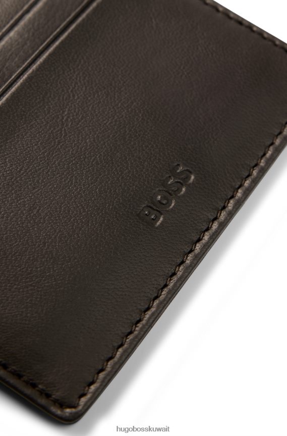 4TFNJN5178 بني غامق Hugo Boss حاملة بطاقات من الجلد المحبب مع شعار Emed