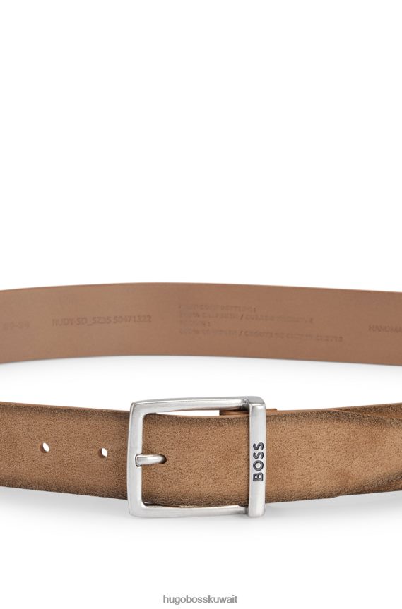 4TFNJN5249 البني الفاتح Hugo Boss حزام من جلد الغزال بإبزيم مربع وشعار هوغو محفور باللون البني الفاتح