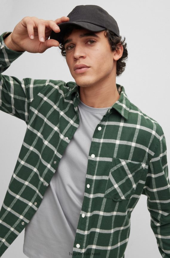 4TFNJN5253 أسود Hugo Boss قبعة من نسيج قطني طويل مع شعار هوغو باللون الأسود