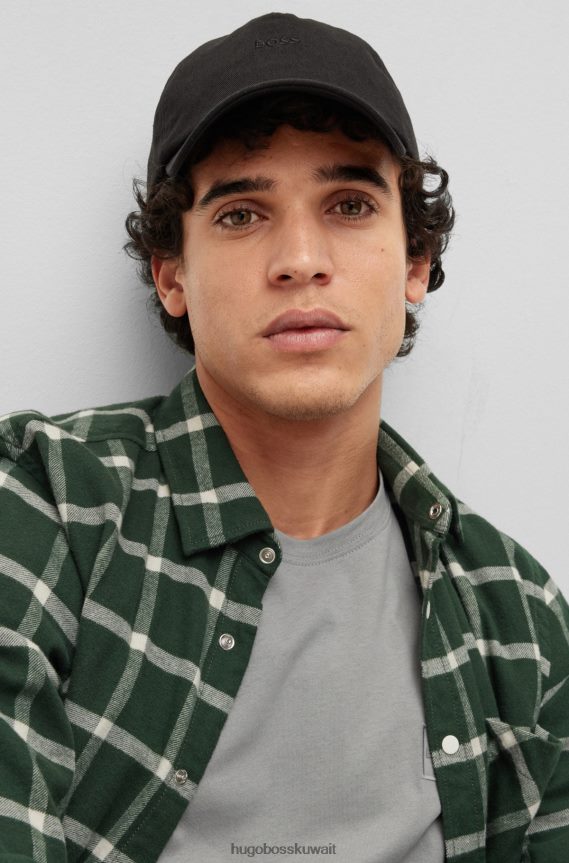 4TFNJN5253 أسود Hugo Boss قبعة من نسيج قطني طويل مع شعار هوغو باللون الأسود