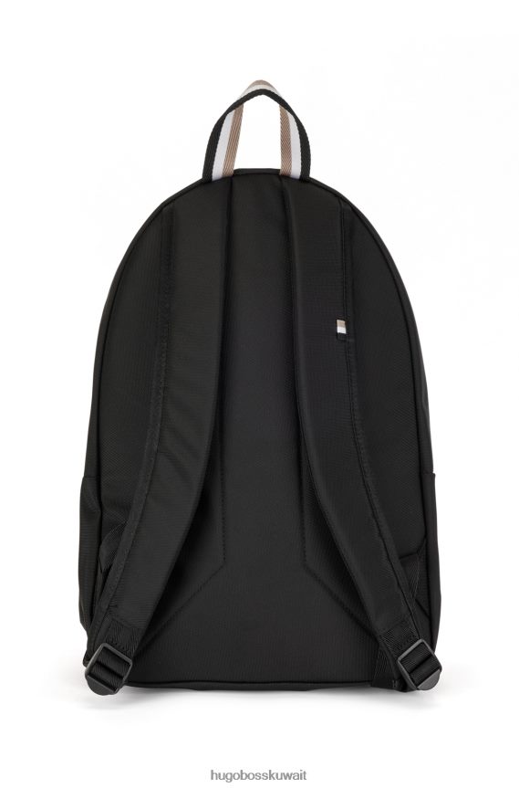 4TFNJN5301 أسود Hugo Boss حقيبة ظهر مصنوعة من مواد معاد تدويرها باللون الأسود مع حزام هوغو ذو شريط مميز