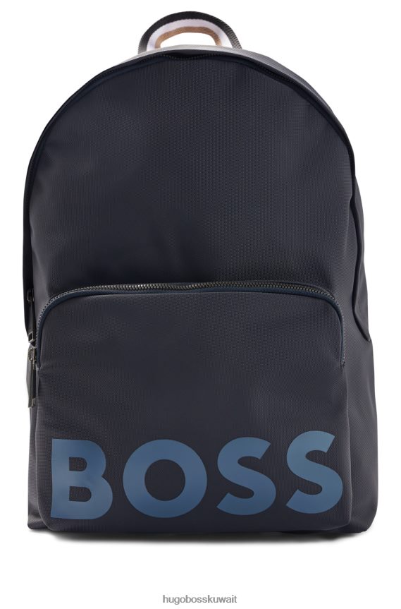 4TFNJN5302 أزرق غامق Hugo Boss حقيبة ظهر مصنوعة من مواد معاد تدويرها مع شريط شبكي مميز باللون الأزرق الداكن