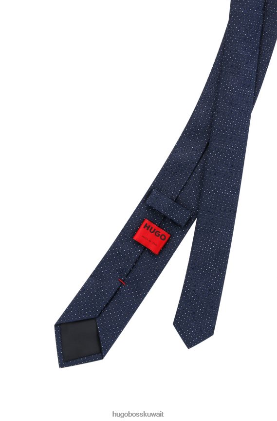 4TFNJN5332 أزرق غامق Hugo Boss ربطة عنق من قماش الجاكار الحريري مع نقش صغير باللون الأزرق الداكن