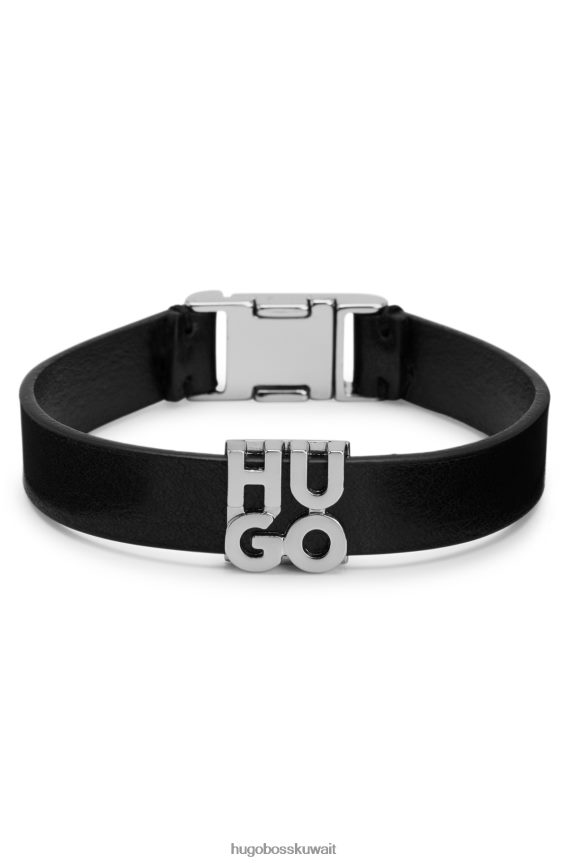 4TFNJN5336 أسود Hugo Boss سوار هوغو من الجلد الأسود مع أجزاء صلبة تحمل شعارًا مكدسًا