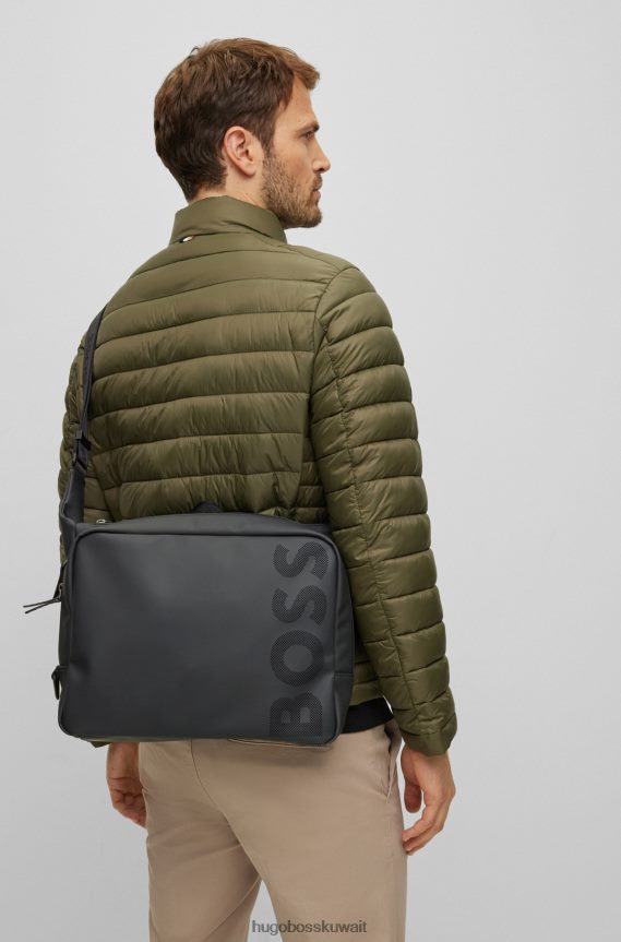 4TFNJN5360 أسود Hugo Boss حقيبة ماسنجر مطاطية غير لامعة مع شعار هوغو أسود مثقوب