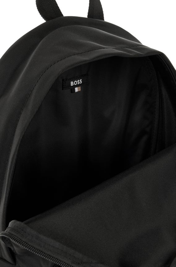 4TFNJN5375 أسود Hugo Boss حقيبة ظهر هوغو سوداء بسحاب مصنوعة من قماش معاد تدويره مع شعار متعدد الألوان