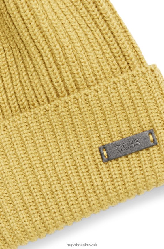 4TFNJN5404 اخضر فاتح Hugo Boss قبعة هوغو صغيرة من الصوف البكر مع شعار من الجلد الصناعي باللون الأخضر الفاتح