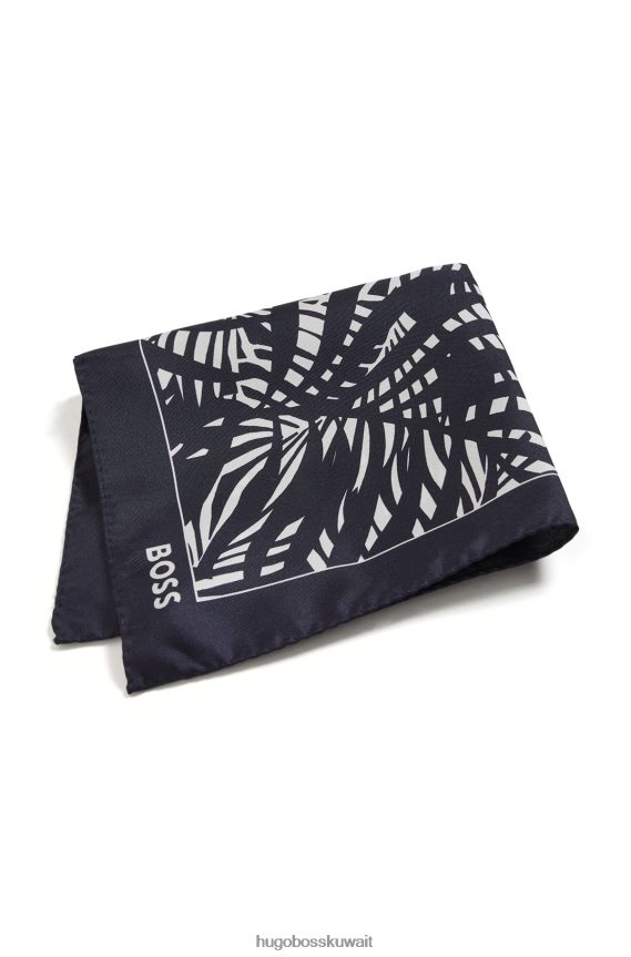 4TFNJN5418 أزرق غامق Hugo Boss منديل جيب هوغو أزرق داكن مطبوع رقميًا من الحرير الخالص