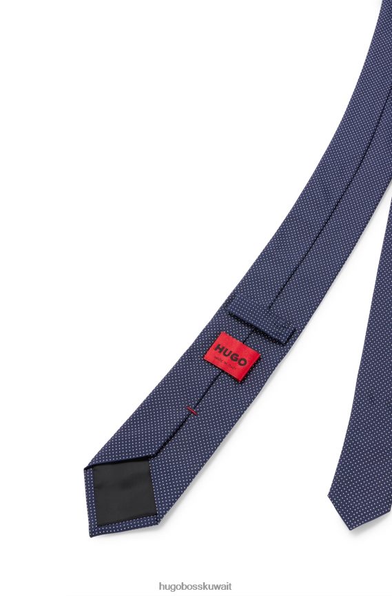 4TFNJN5424 أزرق غامق Hugo Boss ربطة عنق هوغو ذات نقاط صغيرة باللون الأزرق الداكن من قماش الجاكار الحريري
