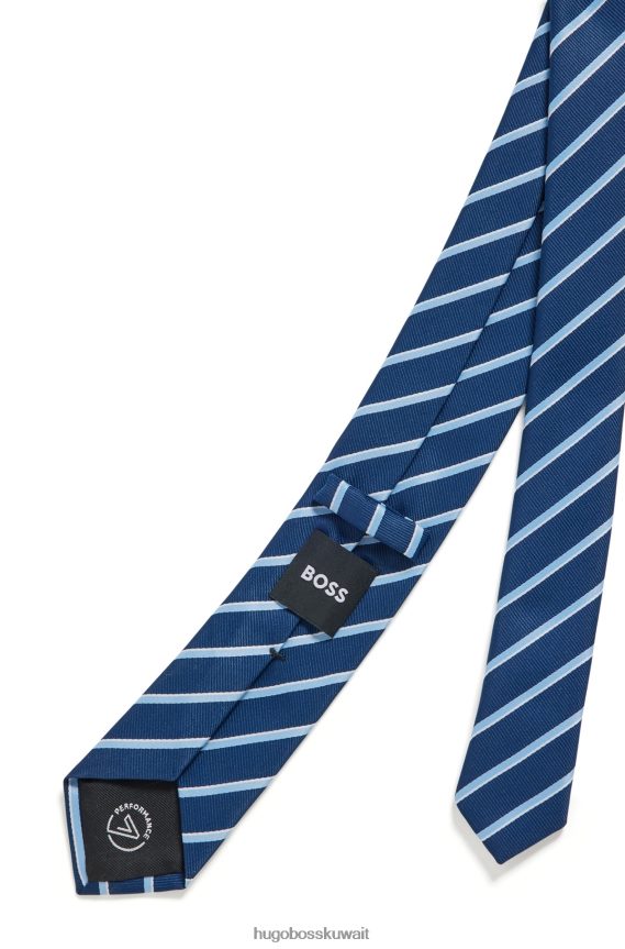 4TFNJN5440 أزرق غامق Hugo Boss ربطة عنق من القماش المعاد تدويره مع خطوط مائلة باللون الأزرق الداكن