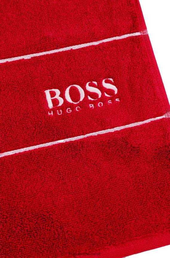 4TFNJN5480 أحمر Hugo Boss منشفة ضيوف من القطن المصري مع شعار متباين بلون أحمر هوغو