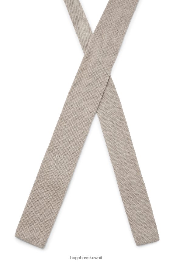 4TFNJN5489 البيج الفاتح Hugo Boss ربطة عنق هوغو مستقيمة من الحرير مع هيكل بيكيه محبوك باللون البيج الفاتح