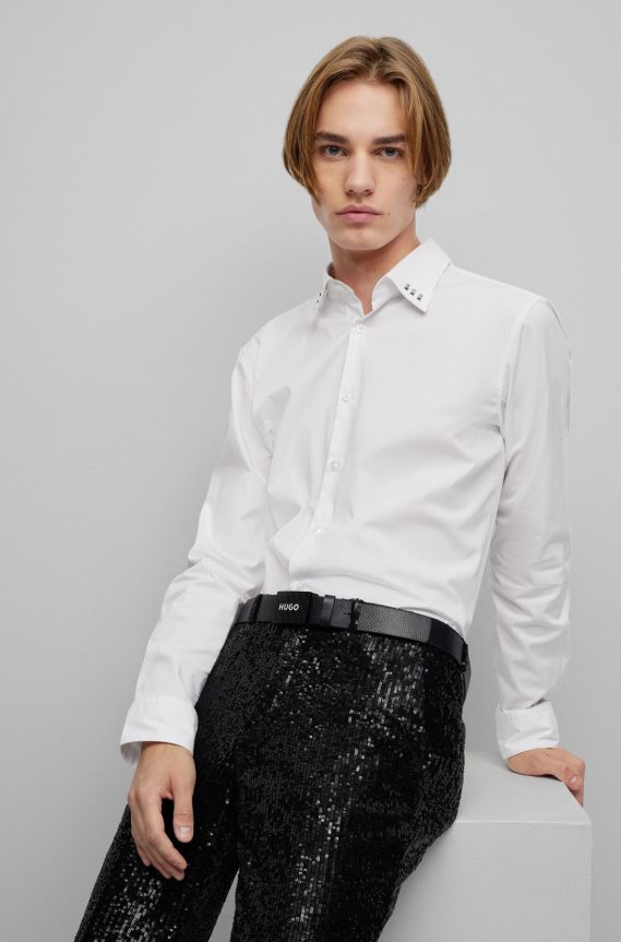 4TFNJN5492 أزرق غامق Hugo Boss حزام من الجلد الإيطالي مع مشبك هوغو ذو علامة تجارية باللون الأزرق الداكن