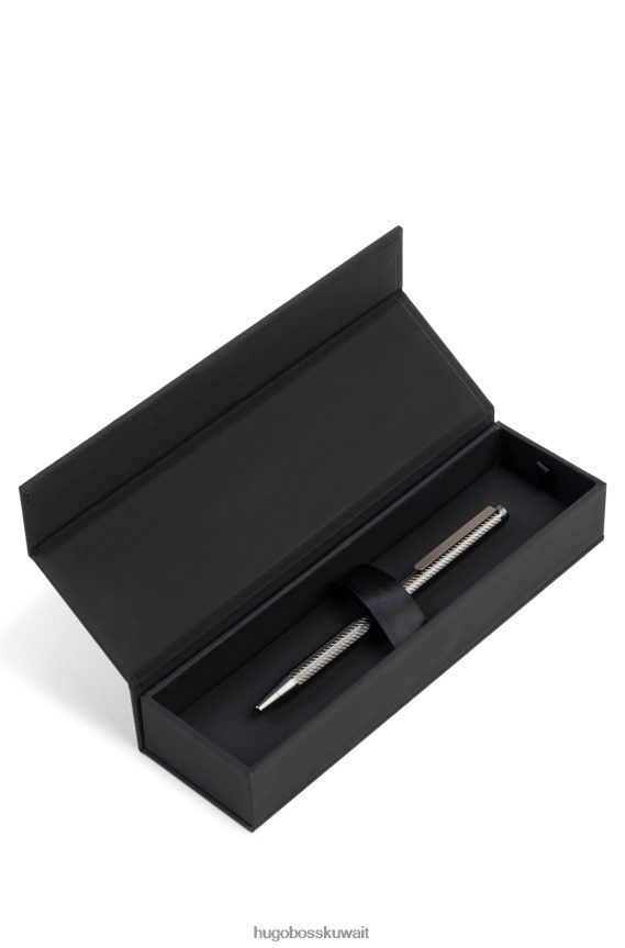 4TFNJN5499 فضة Hugo Boss قلم حبر جاف هيوغو جونميتال فضي بنمط منقوش
