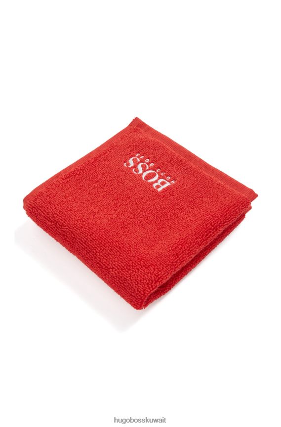 4TFNJN5556 أحمر Hugo Boss قماش وجه من القطن المصري مع شعار متباين باللون الأحمر