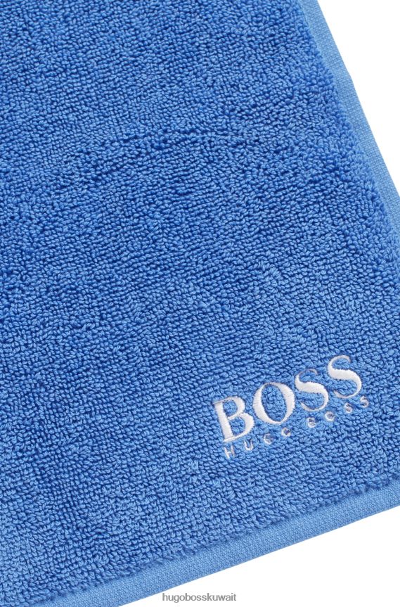 4TFNJN5558 أزرق Hugo Boss قماش وجه من القطن المصري مع شعار متباين باللون الأزرق