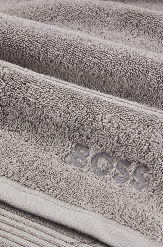 4TFNJN5573 فضة Hugo Boss منشفة الضيوف الفضية المطرزة بشعار الماركة من قطن بحر إيجه من هوغو