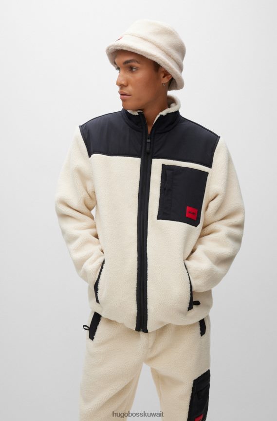 4TFNJN5596 أبيض Hugo Boss قبعة دلو مصنوعة من صوف تيدي مع شعار أحمر اللون باللون الأبيض