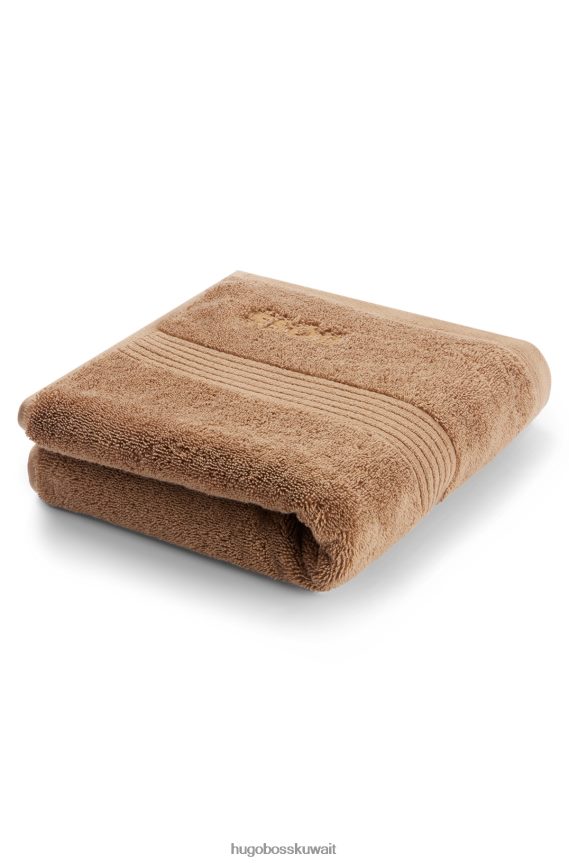 4TFNJN5607 بني Hugo Boss منشفة يد بشعار هوغو بني من قطن بحر إيجه