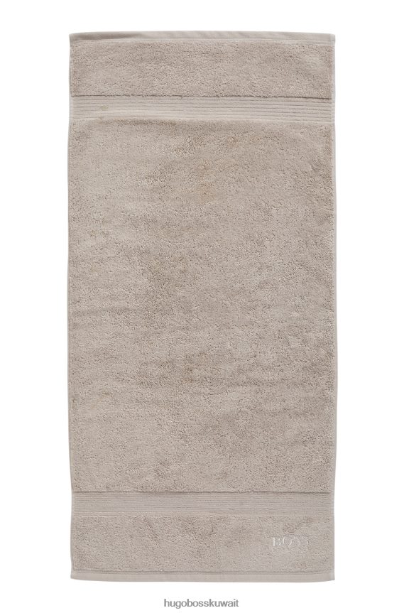 4TFNJN5609 البيج الفاتح Hugo Boss منشفة يد بشعار من قطن بحر إيجه باللون البيج الفاتح
