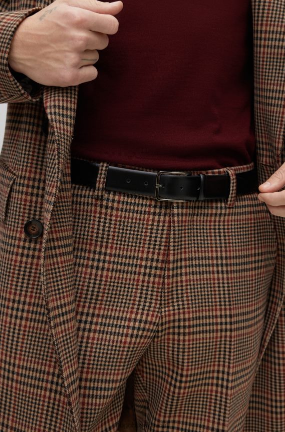 4TFNJN5629 أسود Hugo Boss حزام أسود من الجلد الإيطالي مع إبزيم دبوسي منقوش عليه شعار هوغو