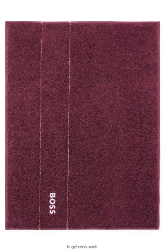 4TFNJN5651 الأرجواني الداكن Hugo Boss سجادة حمام هوغو من القطن المصري باللون الأرجواني الداكن مع شعار متباين
