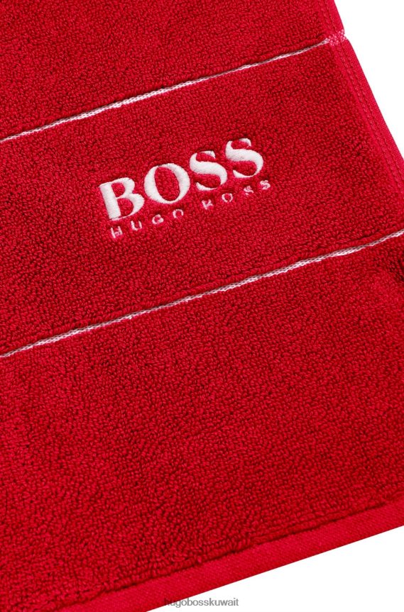 4TFNJN5654 أحمر Hugo Boss سجادة حمام من القطن المصري مع شعار متباين باللون الأحمر هوغو