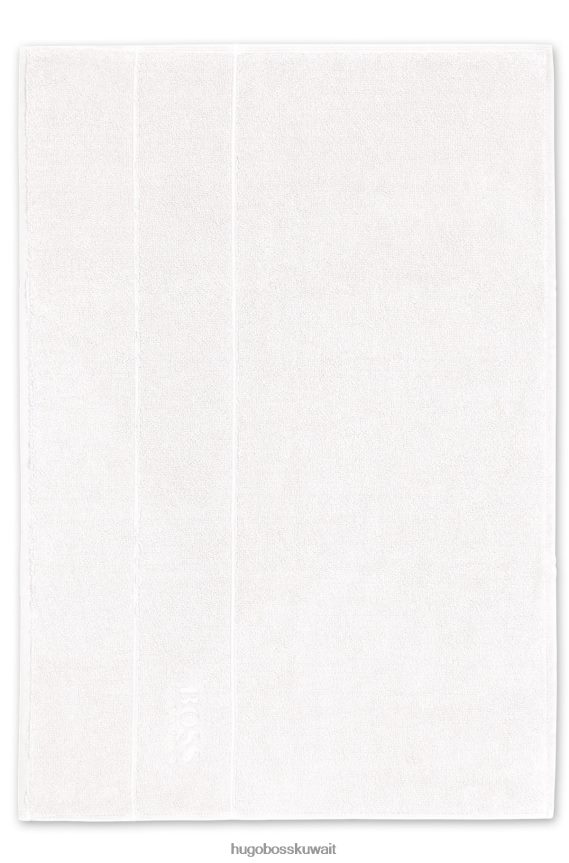 4TFNJN5656 أبيض Hugo Boss سجادة حمام من القطن المصري مع شعار متباين باللون الأبيض هوغو