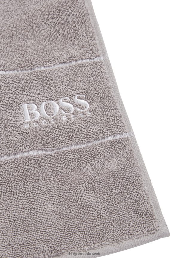 4TFNJN5682 رمادي Hugo Boss منشفة يد هوغو من القطن المصري باللون الرمادي مع شعار متباين