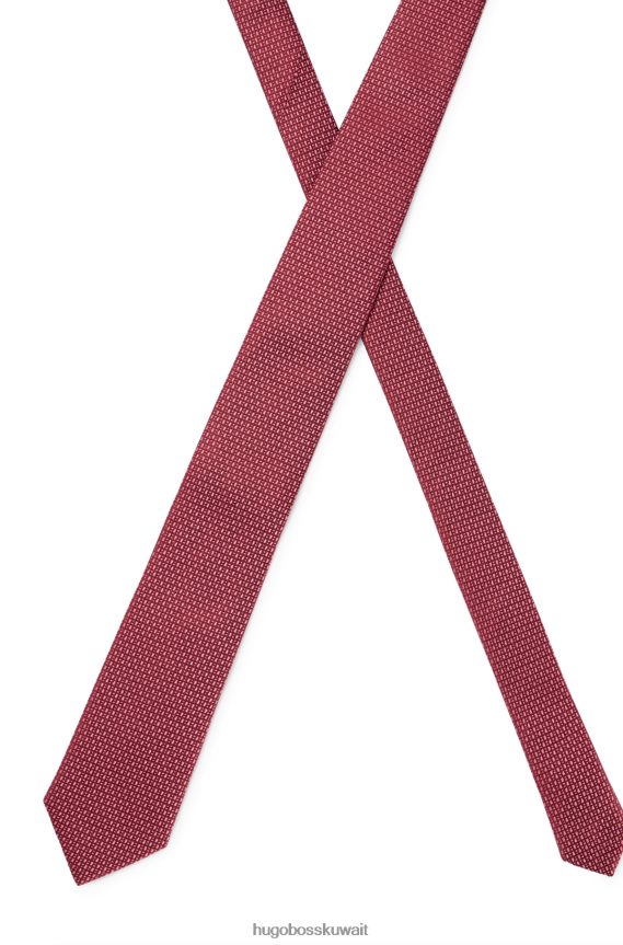 4TFNJN5700 وردي فاتح Hugo Boss ربطة عنق من حرير هوغو باللون الوردي الفاتح ومزينة بأحرف صغيرة على كامل التصميم