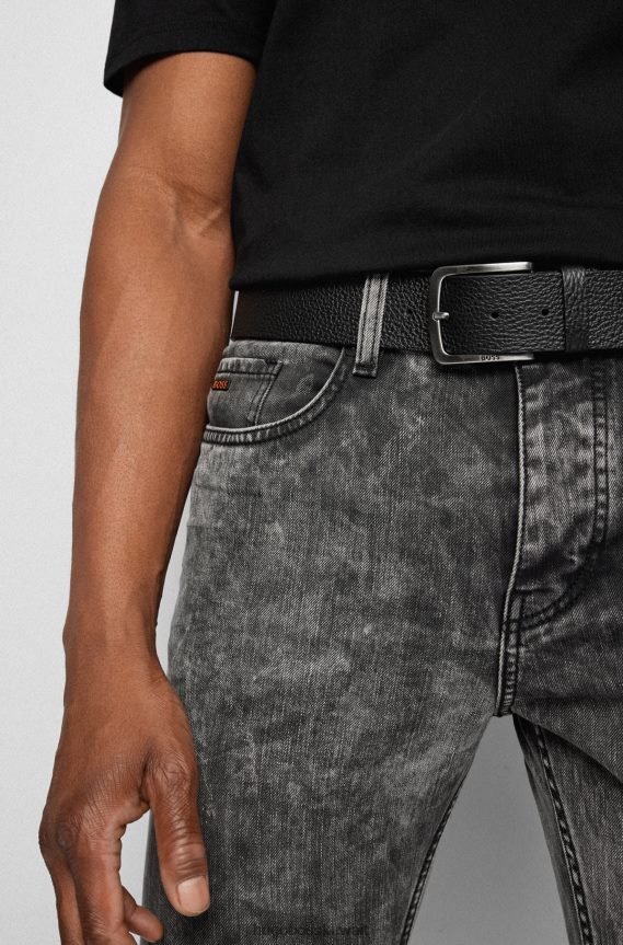 4TFNJN5743 أسود Hugo Boss حزام من الجلد الإيطالي المحبب مع مشبك هوغو أسود يحمل العلامة التجارية