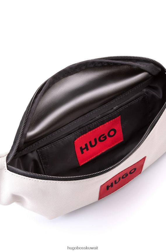 4TFNJN5773 أبيض Hugo Boss حقيبة حزام بيضاء من النايلون المعاد تدويره مع ملصق شعار هوغو باللون الأحمر