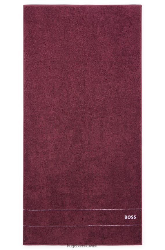 4TFNJN5777 الأرجواني الداكن Hugo Boss منشفة حمام من القطن المصري باللون الأرجواني الداكن مع شعار متباين من هوغو