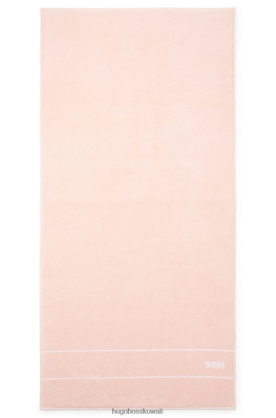 4TFNJN5778 لون القرنفل Hugo Boss منشفة حمام هوغو من القطن المصري مع شعار متباين باللون الوردي