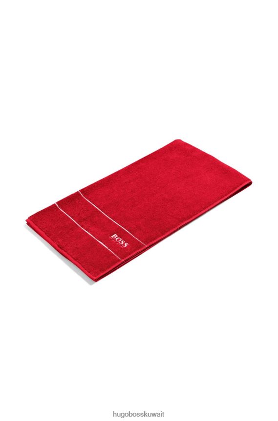 4TFNJN5783 أحمر Hugo Boss منشفة حمام من القطن المصري باللون الأحمر من هوغو مع شعار متباين
